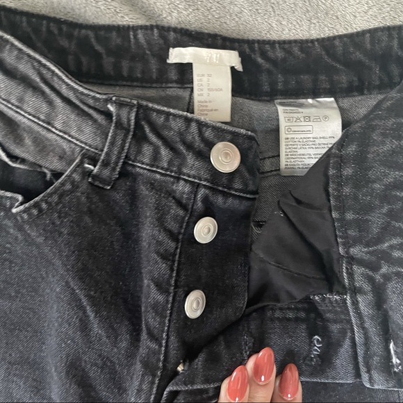 Variety of 4 pairs of Jeans - size 2 - Picture 14 of 16